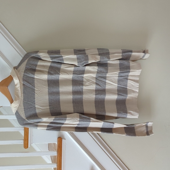 Banana Republic rugby print gray and cream striped collared shirt size XL - Picture 3 of 10